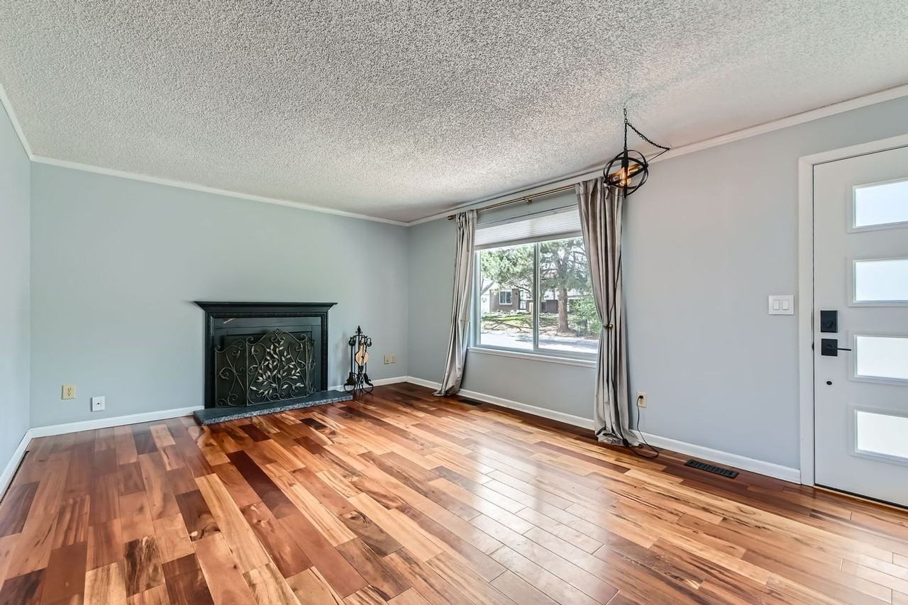 1186 N Franklin Ave - Photo 6 of 28