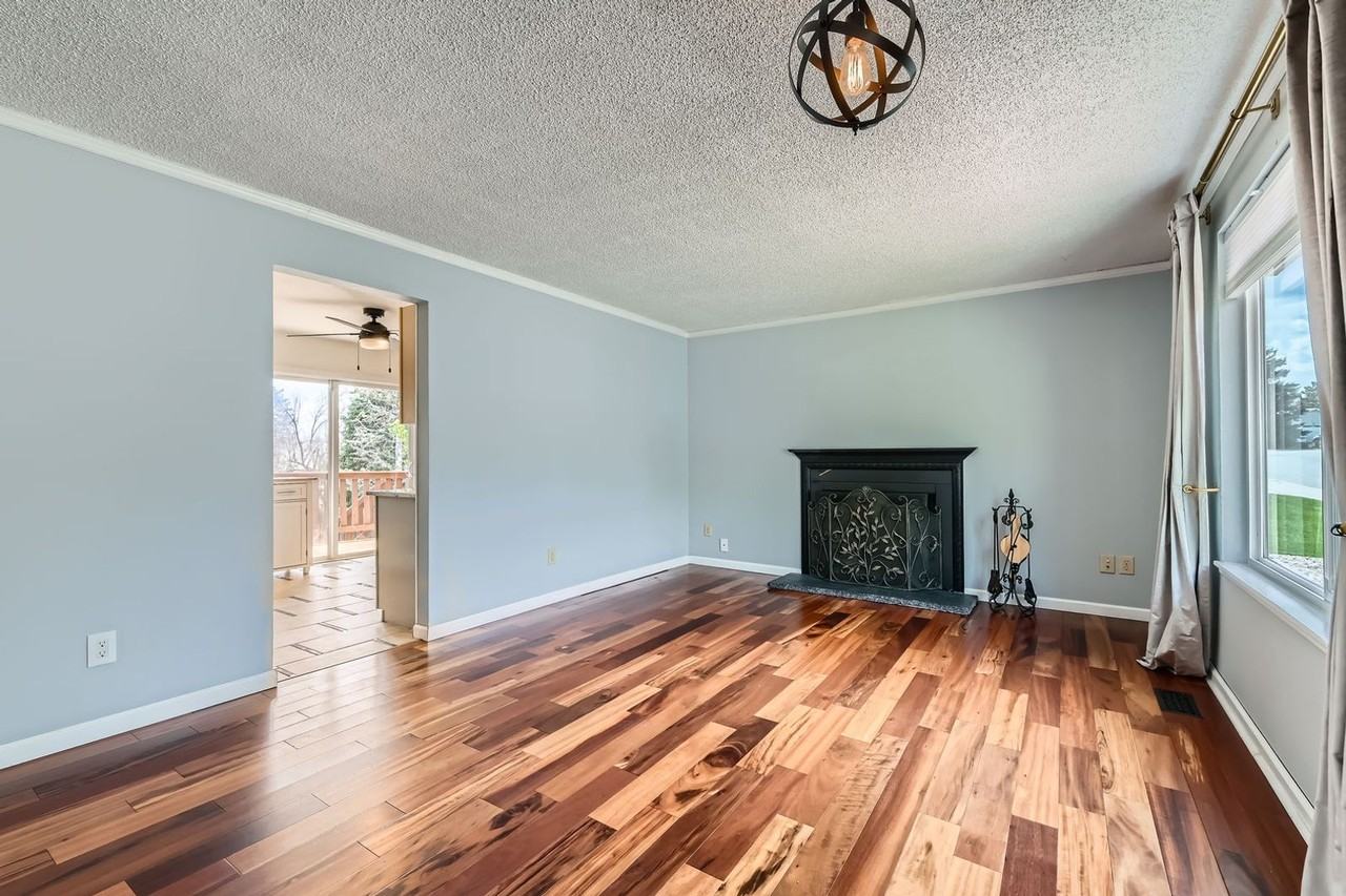 1186 N Franklin Ave - Photo 7 of 28