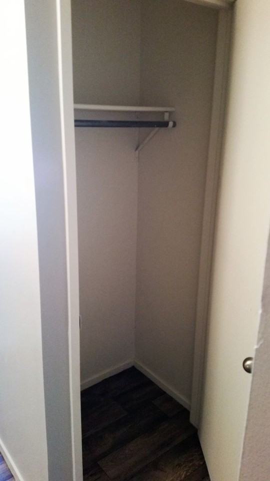 Woodland Manor Apartments - Photo 6 of 21