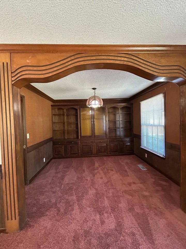 106 Spruce Drive - Photo 4 of 14