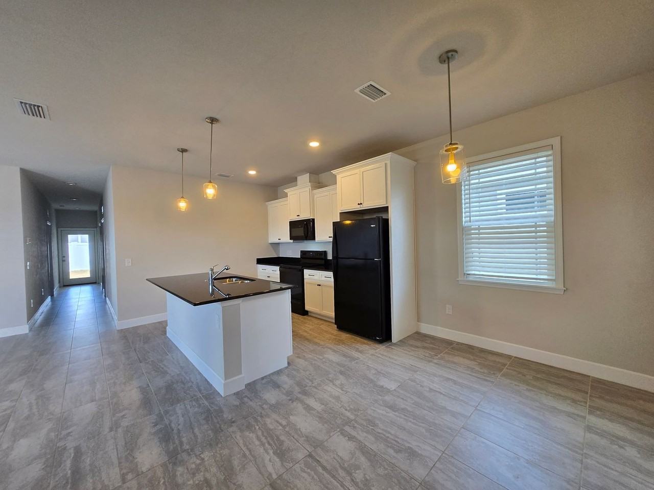 24422 Sw 18th Ln - Photo 5 of 19