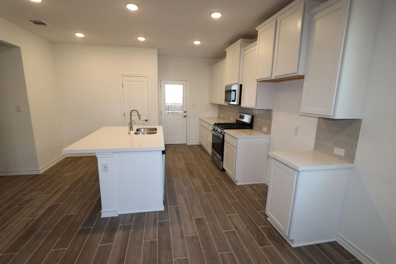 112 Watkinville Rd - Photo 4 of 13