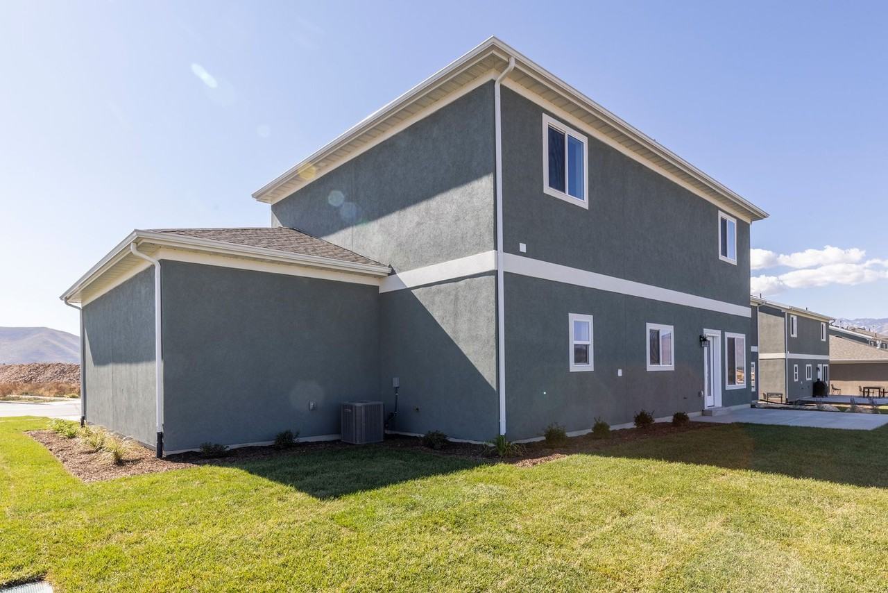 1153 E Becca Rd - Photo 2 of 27
