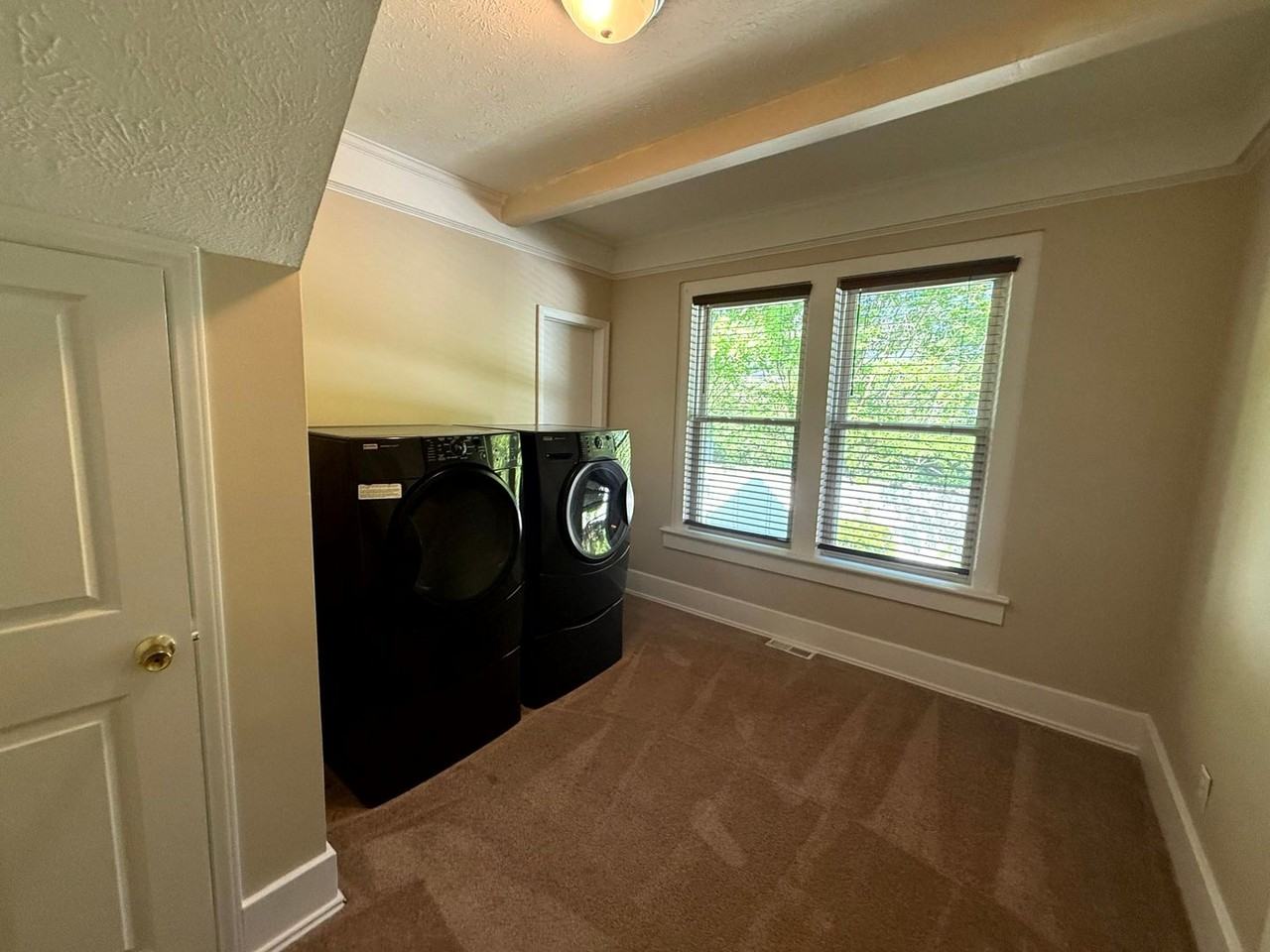 1913 Morganton Rd - Photo 6 of 28