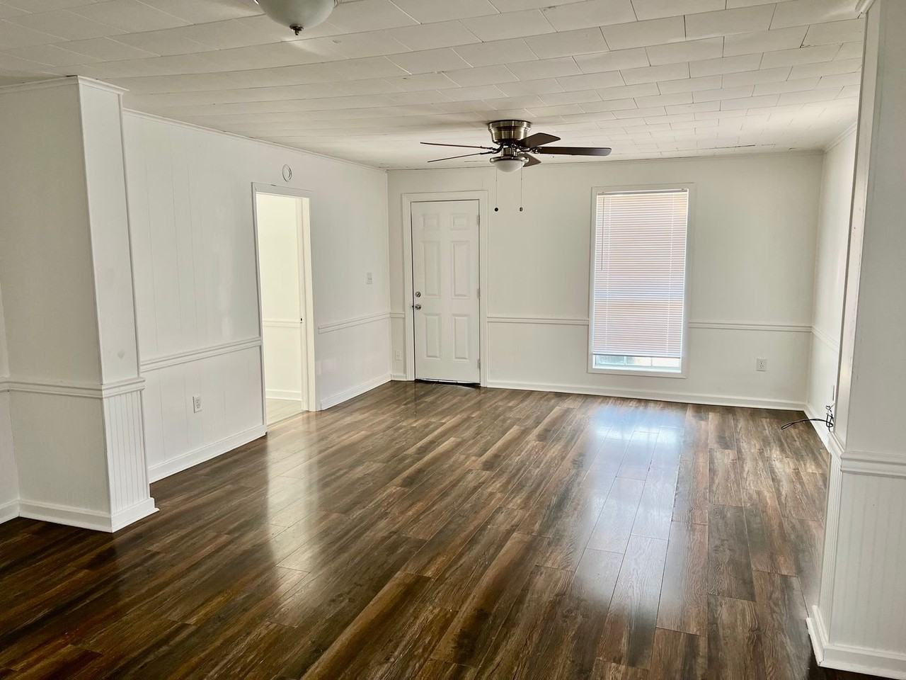 706 Warner Ave - Photo 2 of 12