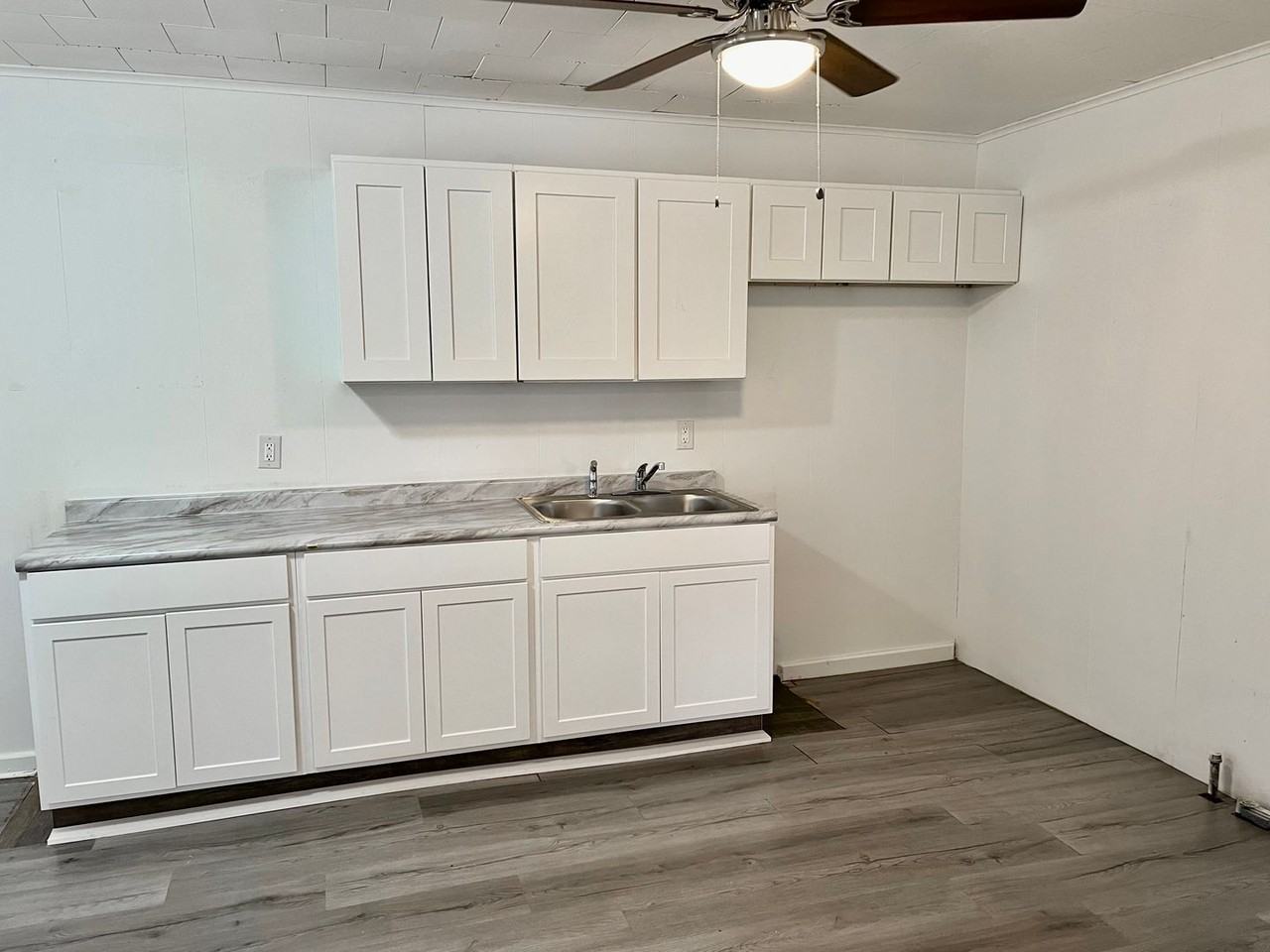 706 Warner Ave - Photo 5 of 12