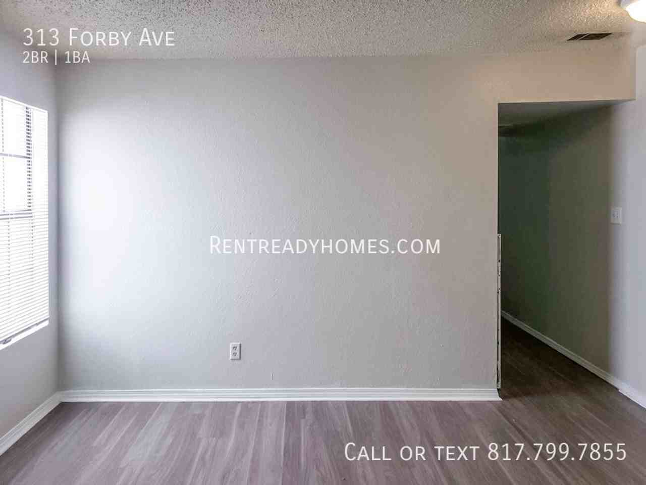 313 Forby Ave - Photo 3 of 10