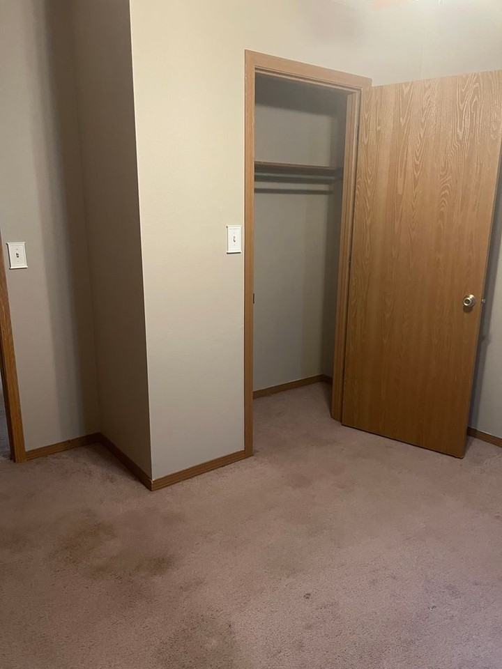 3016 W Hovey St - Photo 3 of 22