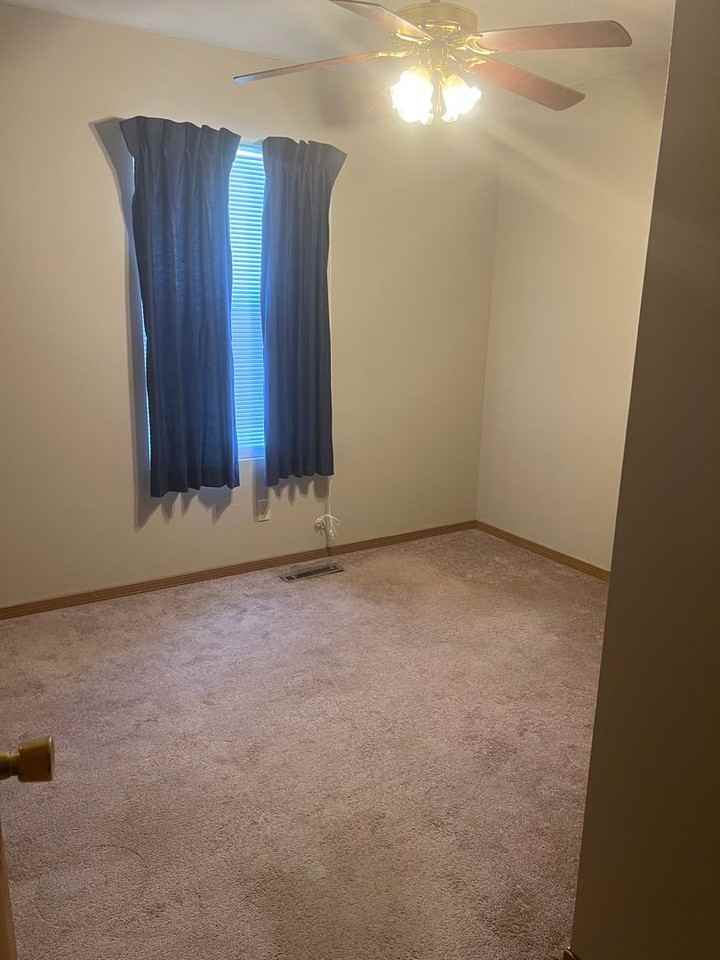 3016 W Hovey St - Photo 4 of 22