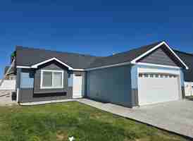 featured image of 649 Clinton Dr