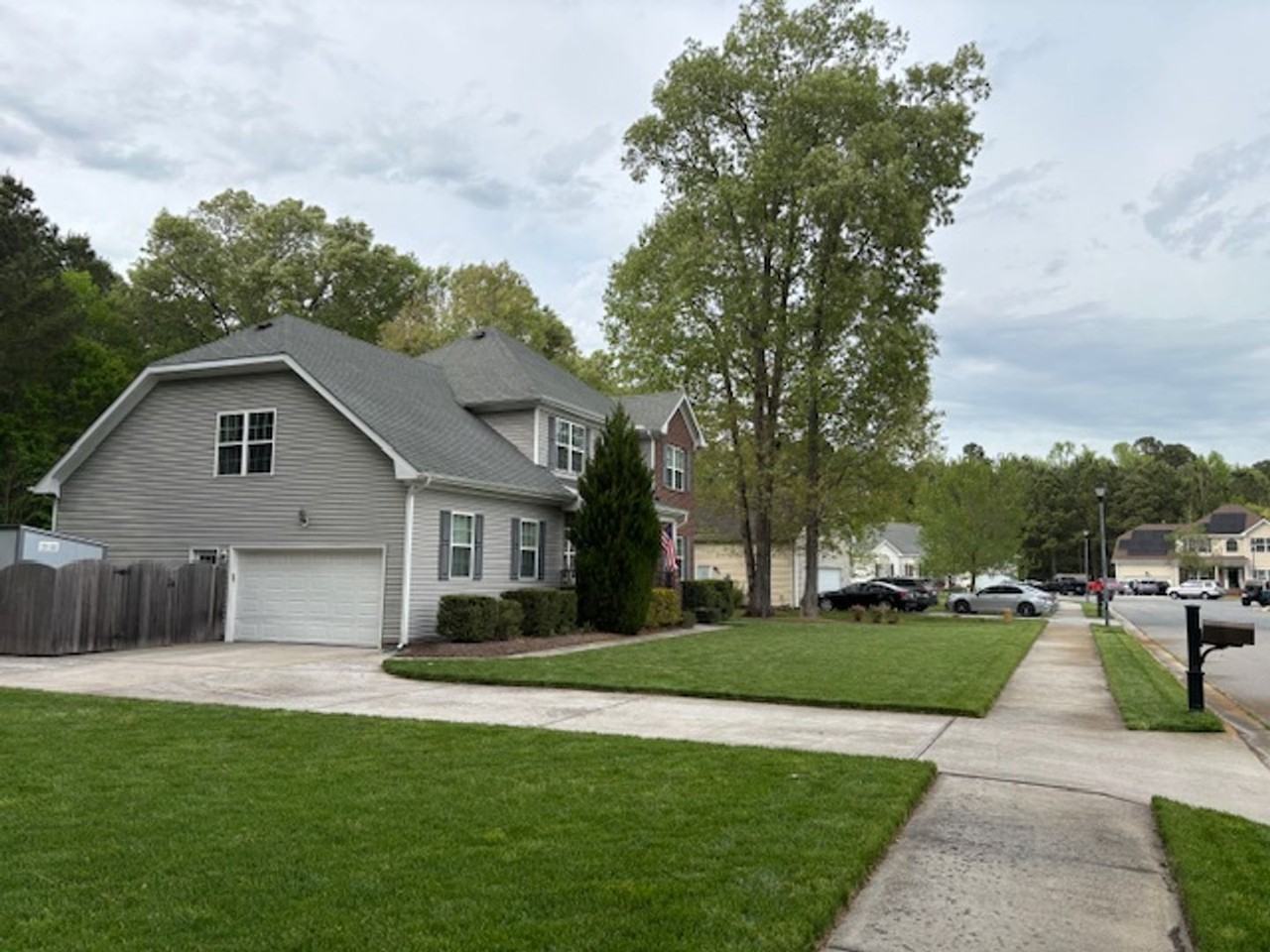 2228 Hails Ln - Photo 3 of 50