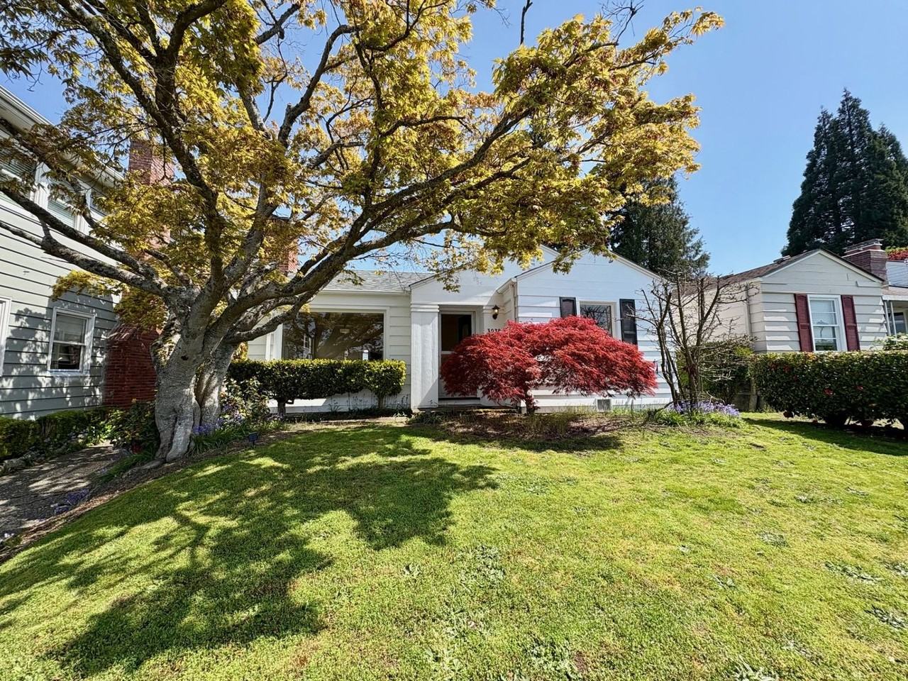 3038 W Viewmont Way W - Photo 2 of 19