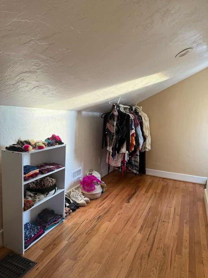 209 E Dale Ave - Photo 4 of 5