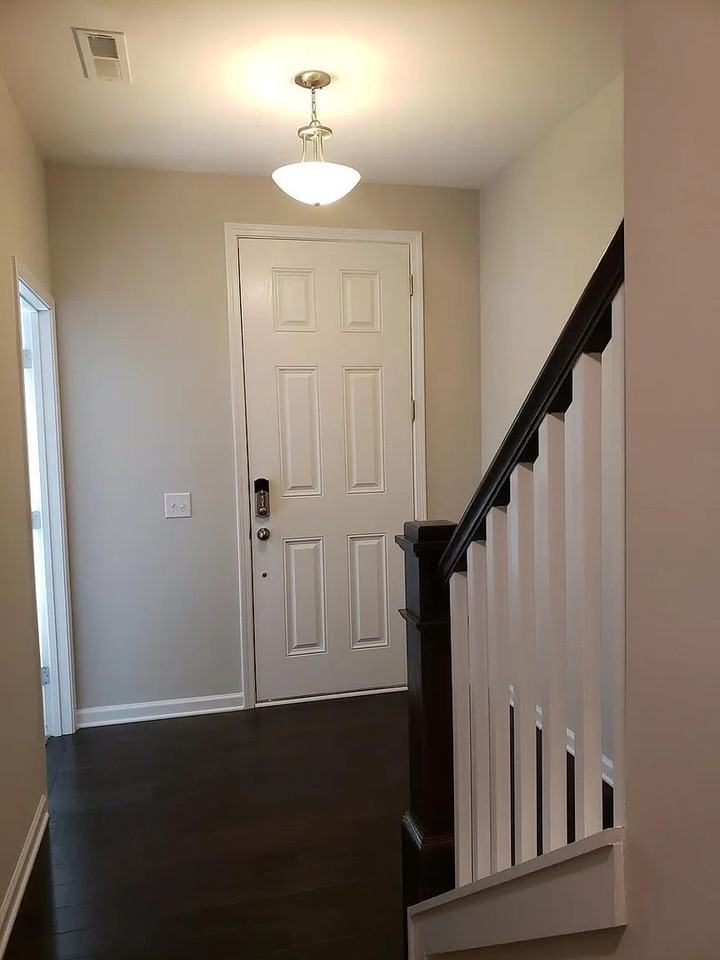 1245 Whitby Moore St - Photo 7 of 23