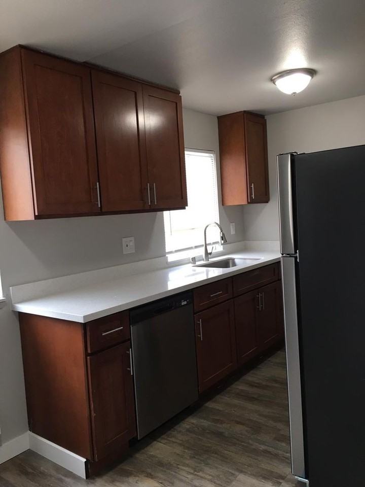 Centrally Located Apartments in Burien! - Photo 3 of 9