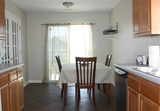 267 Parnell Rd - Photo 5 of 8