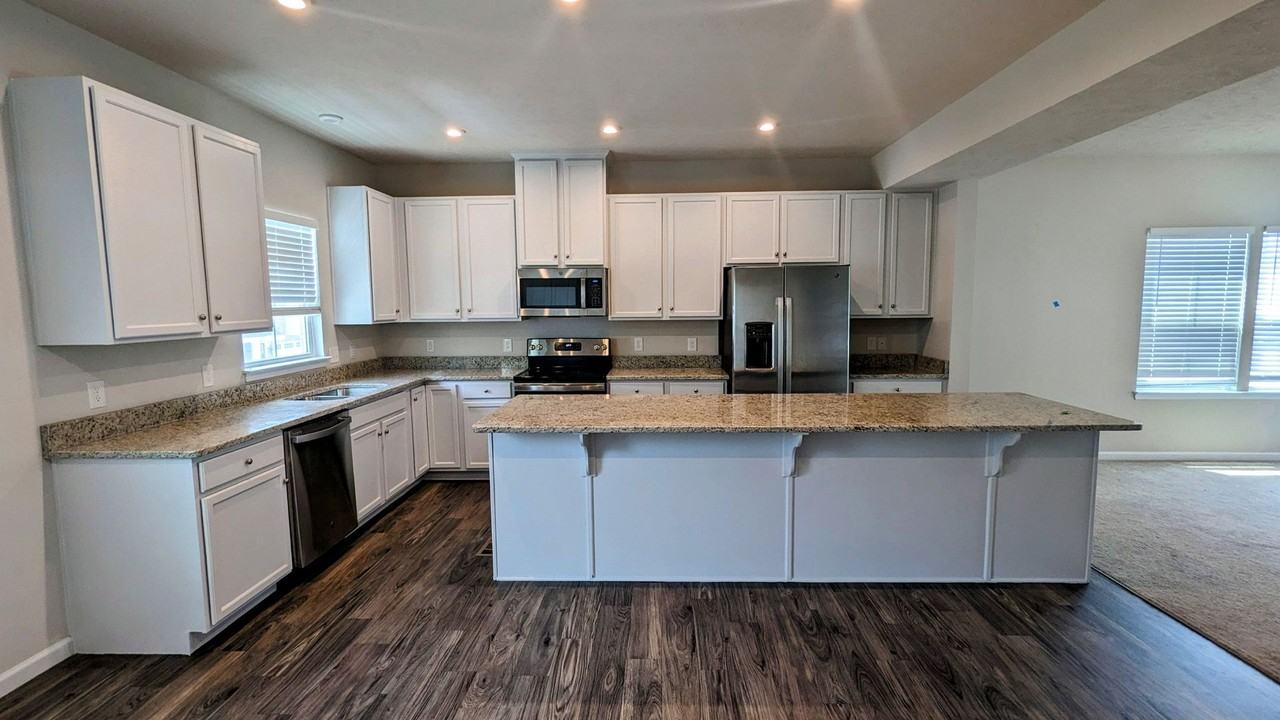 1482 Caymus Ct - Photo 2 of 19