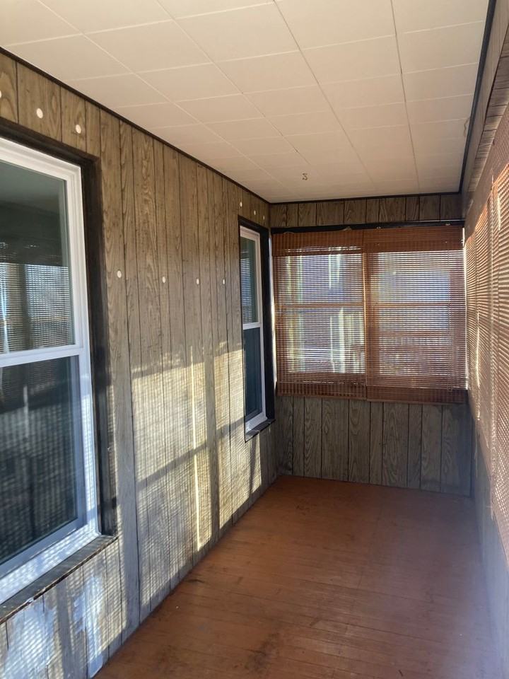 501 13th Ave - Photo 2 of 18