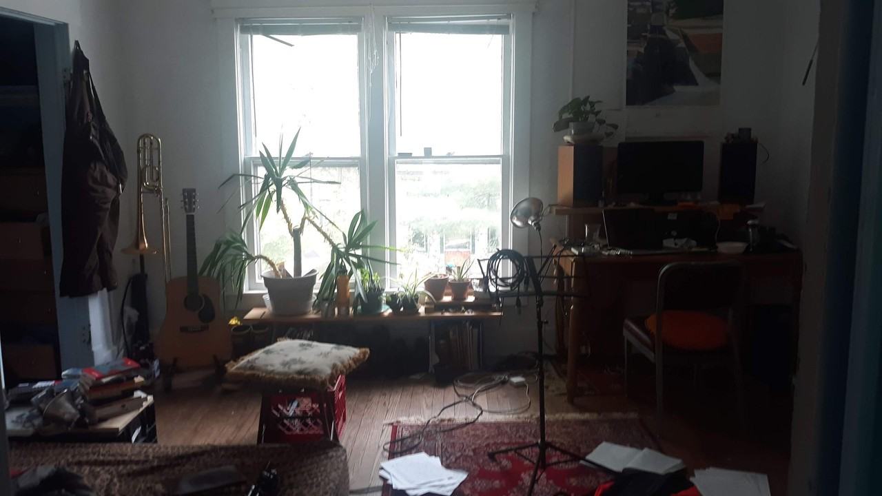 Huge sunny vintage 4bedroom apartment - Photo 2 of 35