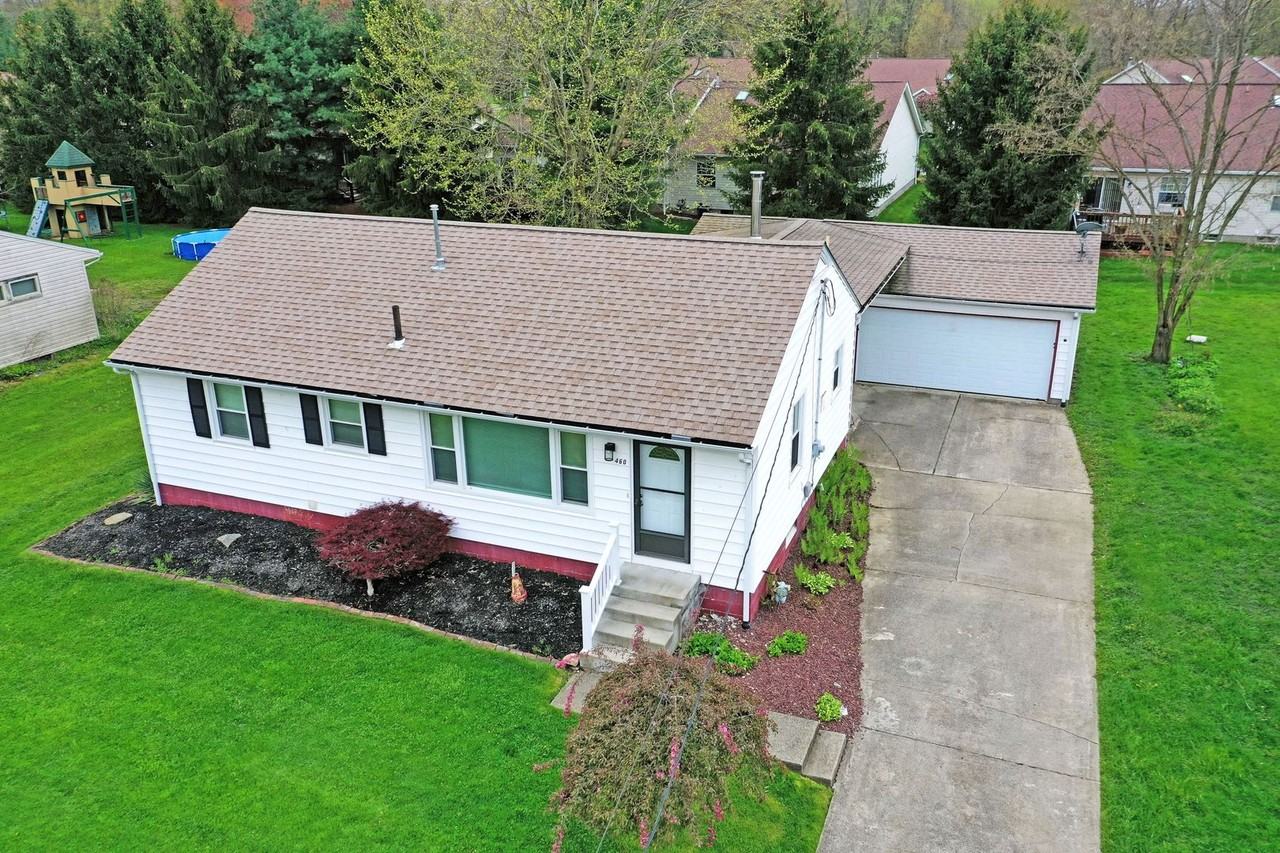 460 Rosewae Ave - Photo 2 of 50