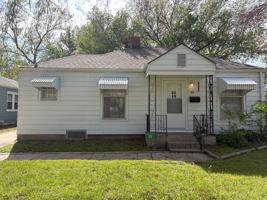 featured image of 1053 N Terrace Dr