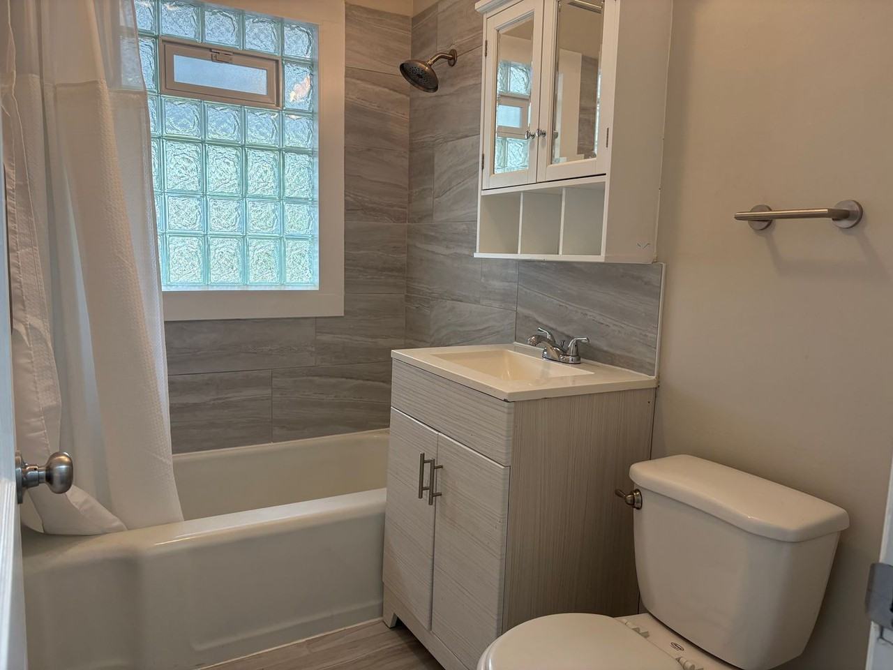 1053 N Terrace Dr - Photo 4 of 10