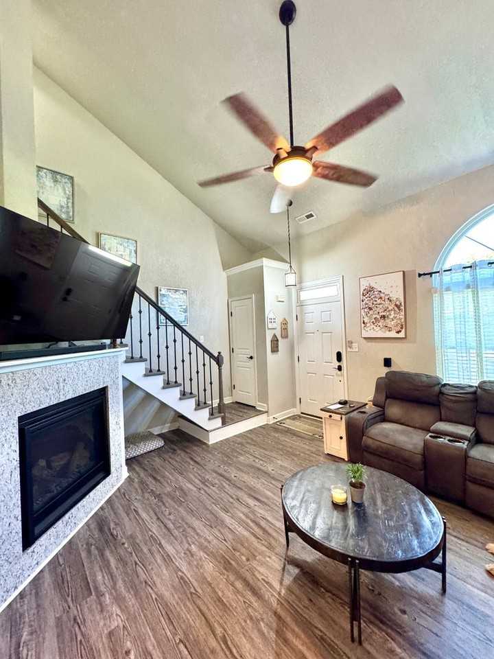 712 S Lake Cir - Photo 7 of 23