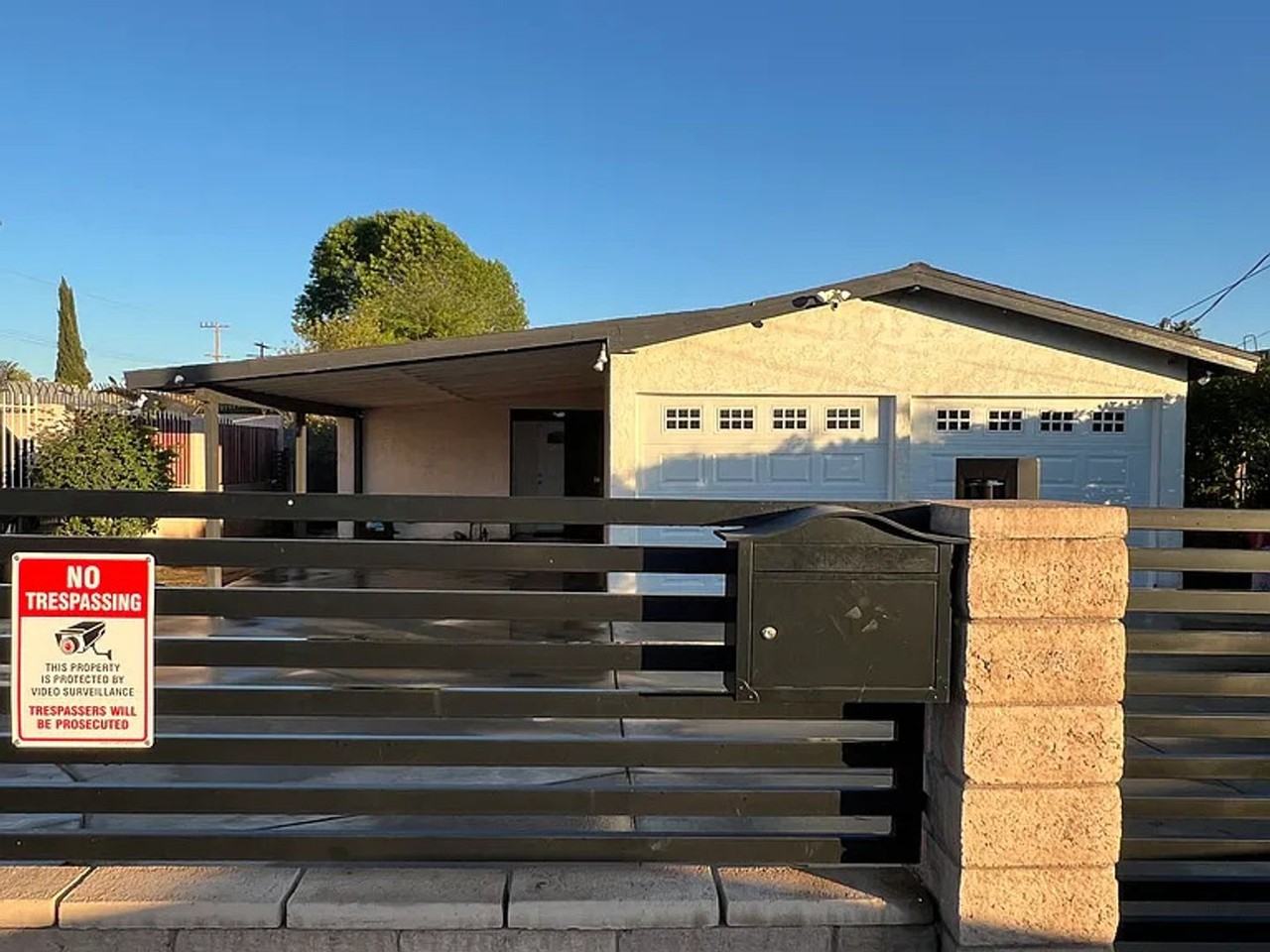 13714 Hoyt St - Photo 2 of 11