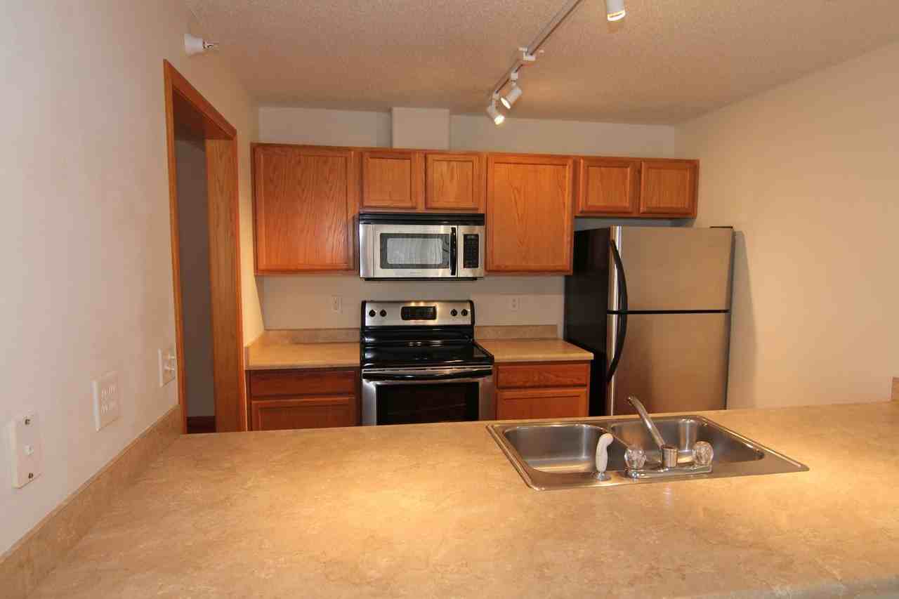 4385 Berkeley Ln - Photo 3 of 19