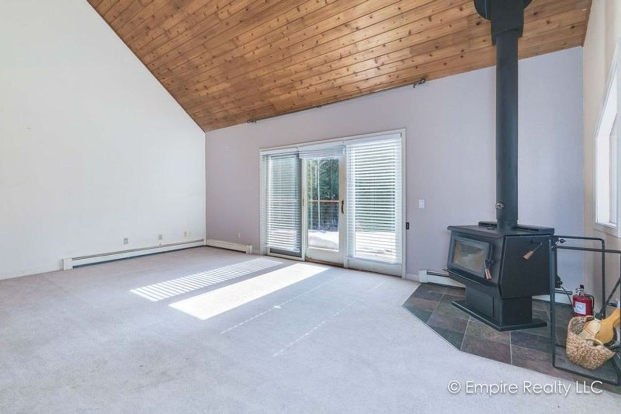 2595 Doc John Dr - Photo 3 of 17