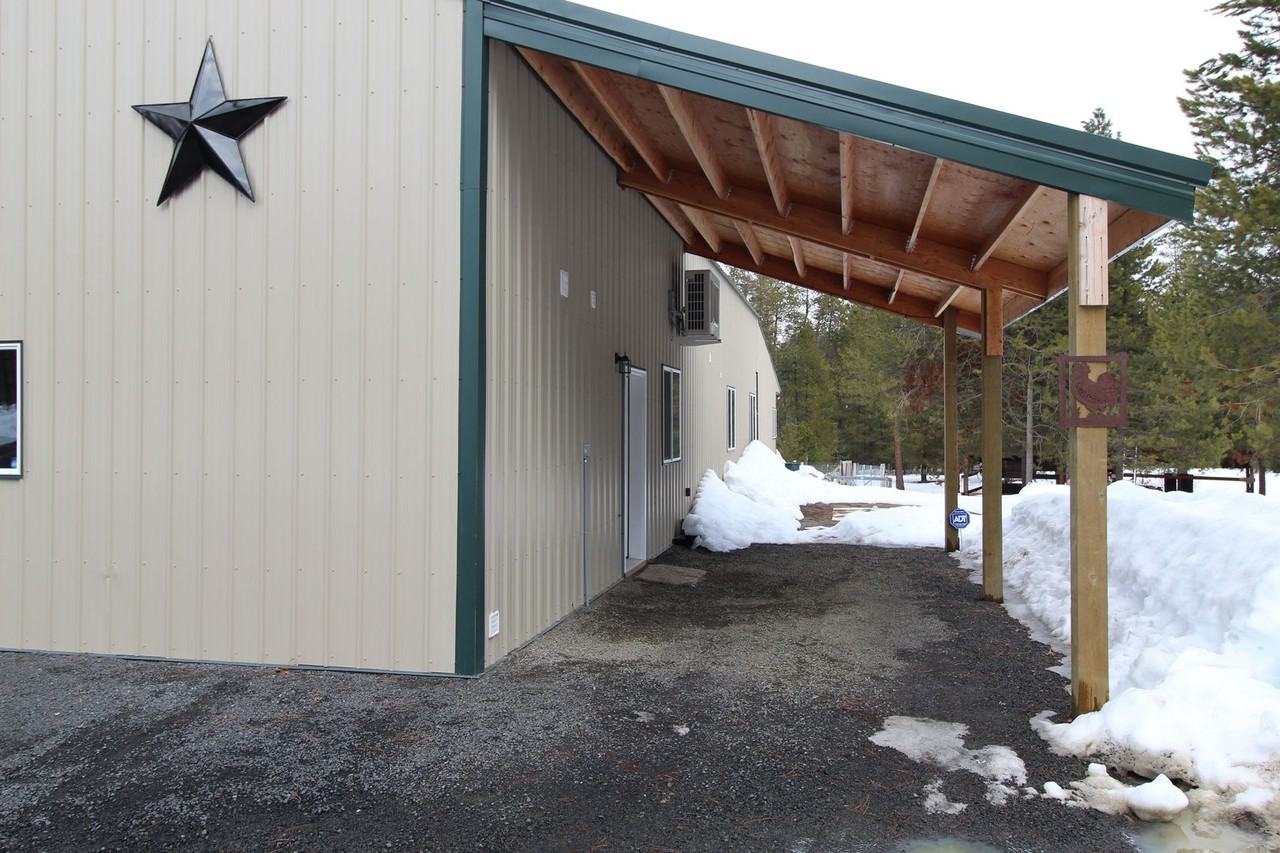 26812 N North Rd - Photo 2 of 34