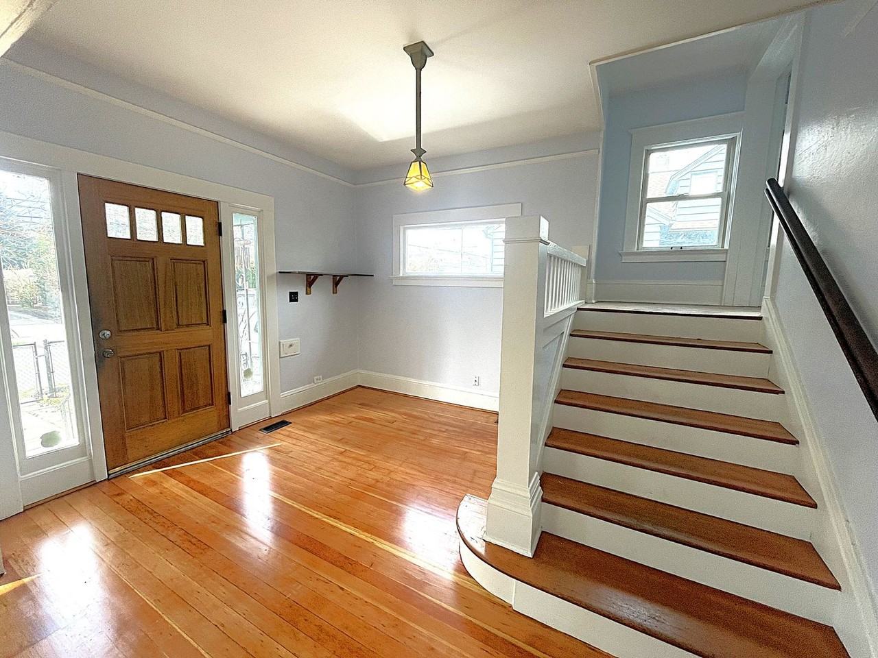 5116 Ne 15th Ave - Photo 2 of 36