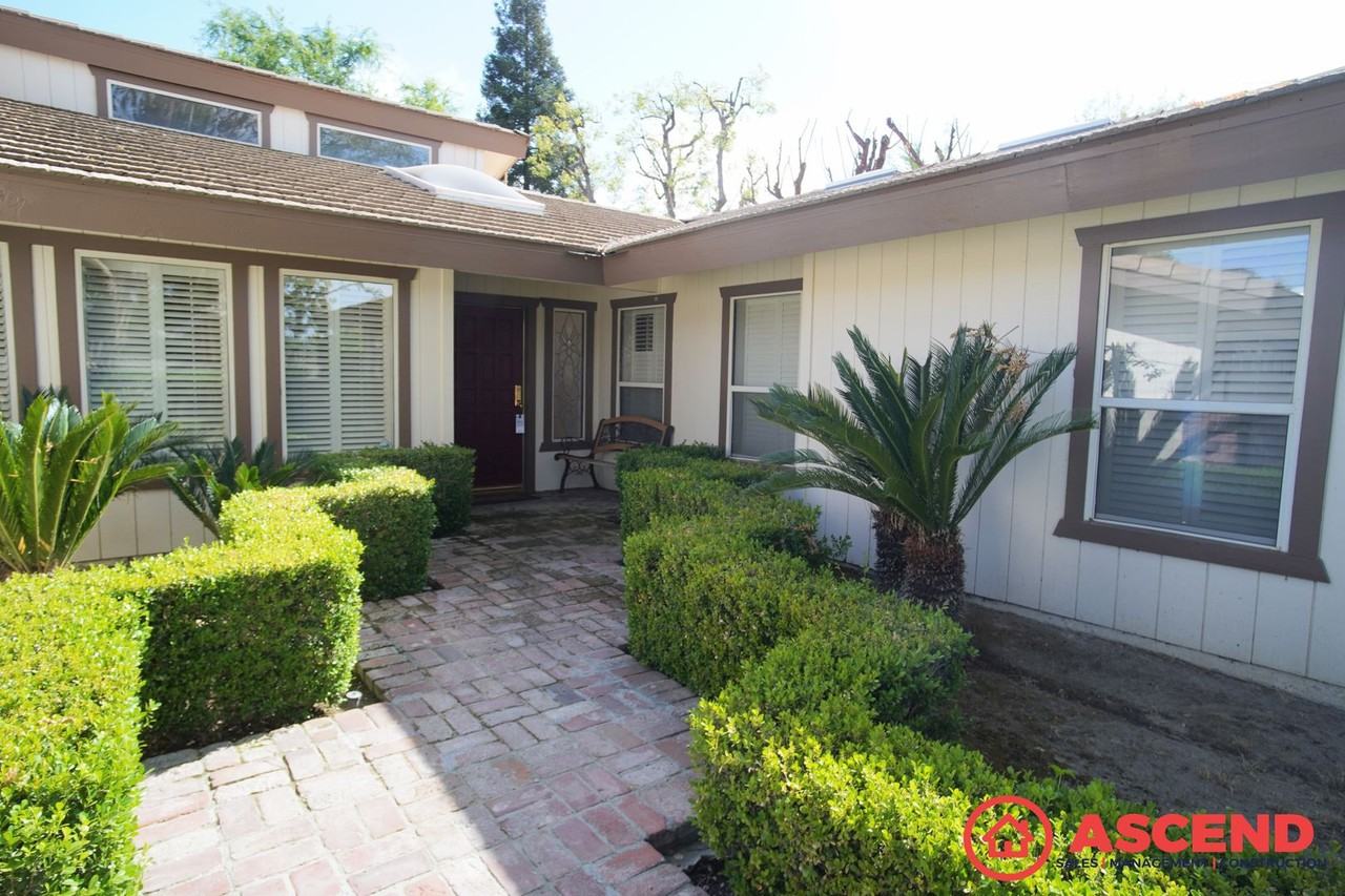 7905 Avenida Derecho - Photo 2 of 24