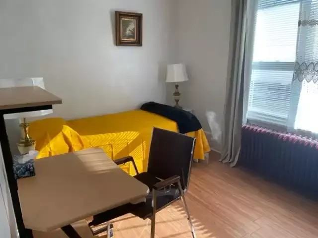 275 Burrows Ave #1 - Photo 2 of 6