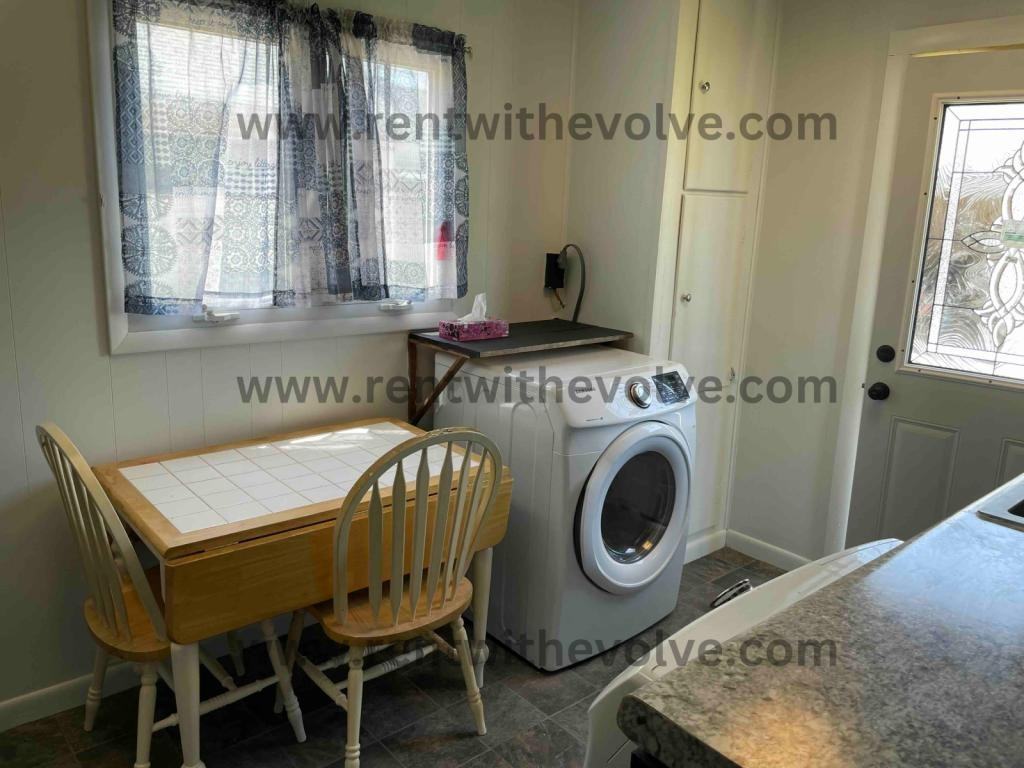 1502 Illinois St - Photo 6 of 16