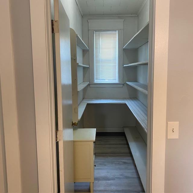 1573 Tibbits Ave - Photo 4 of 6