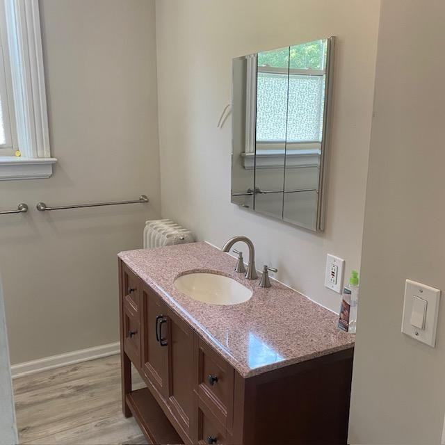 1573 Tibbits Ave - Photo 5 of 6