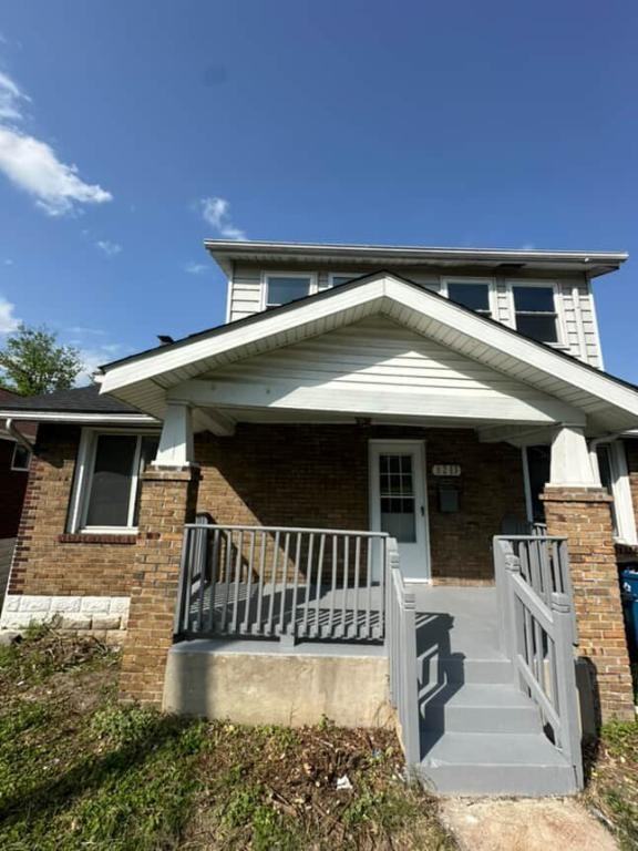 8213 John Pl - Photo 2 of 23