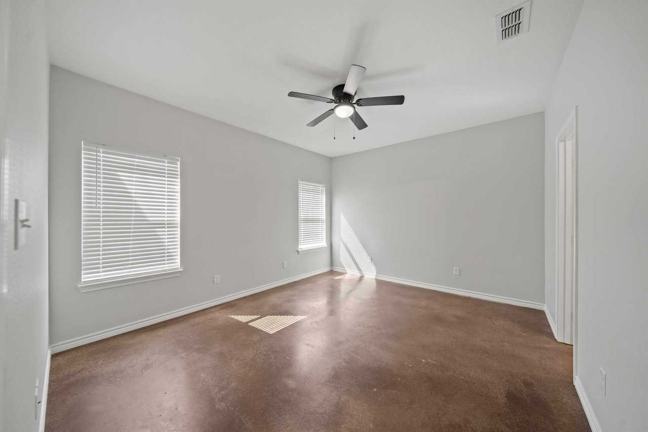 12750 County Roadunit #0 - Photo 3 of 20