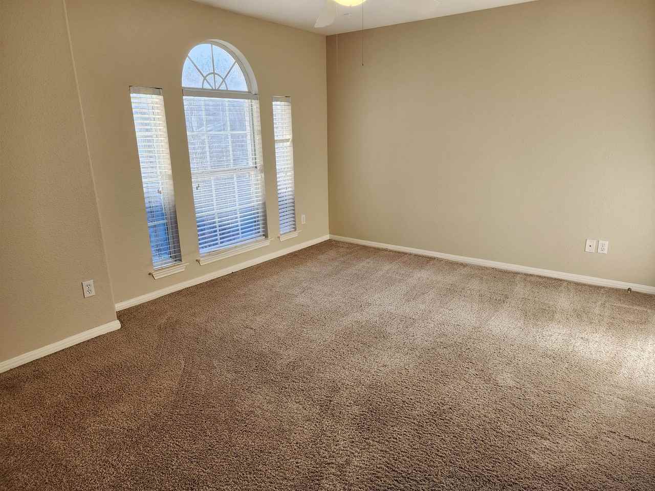 3726 Harvey Penick Dr - Photo 3 of 22