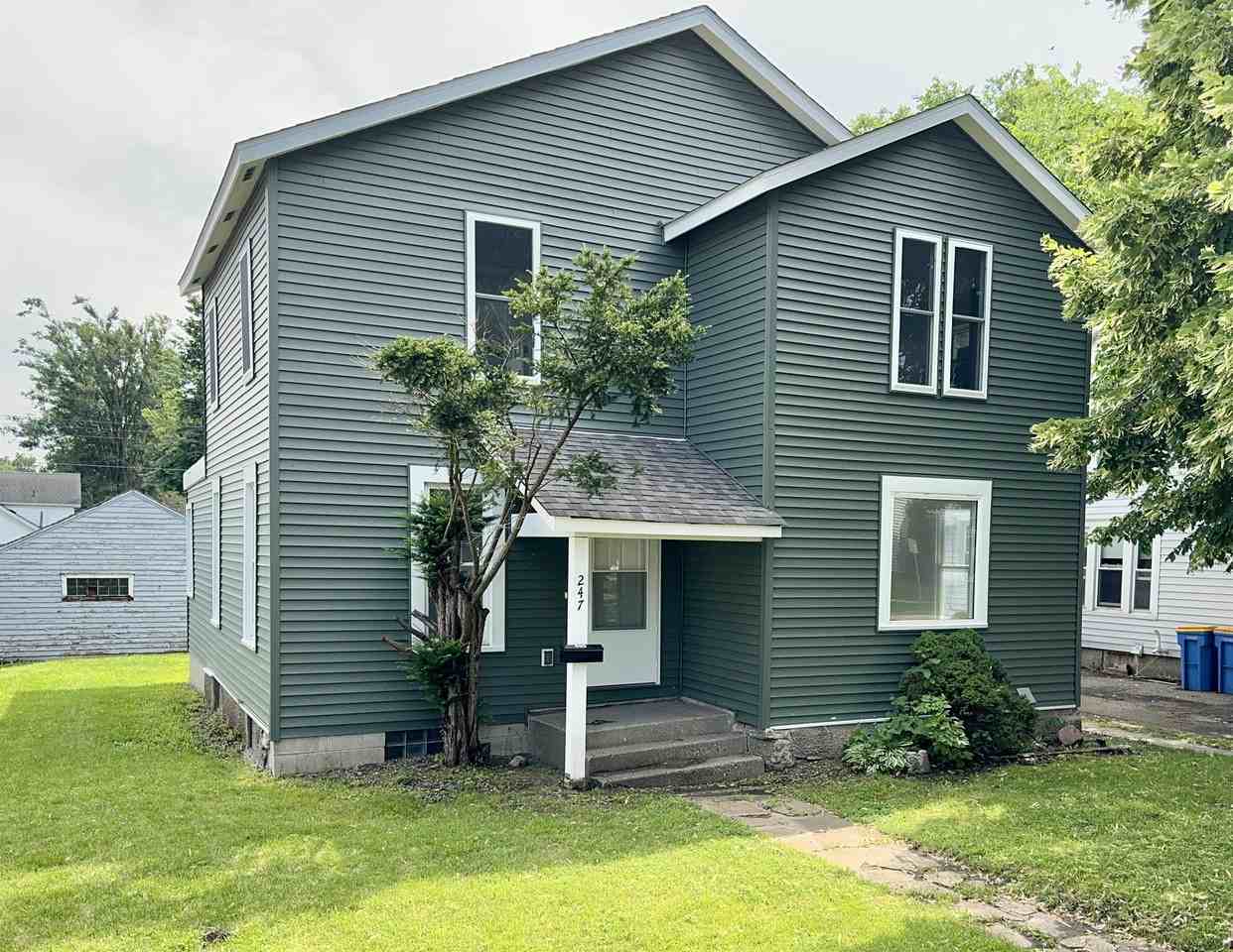 247 E Fremont St - Photo 2 of 12