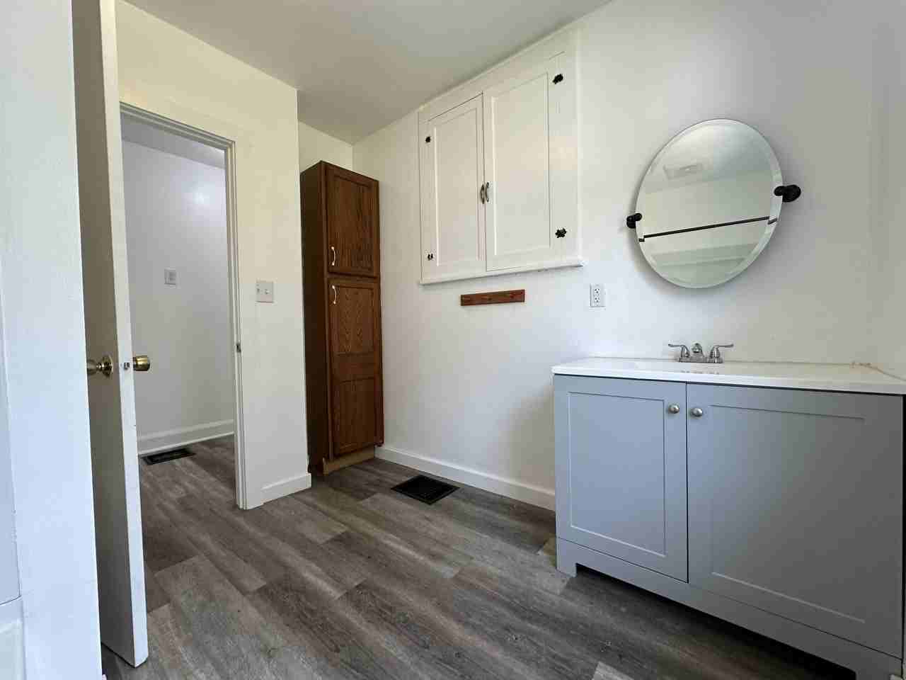 329 Vincent Ave - Photo 2 of 13