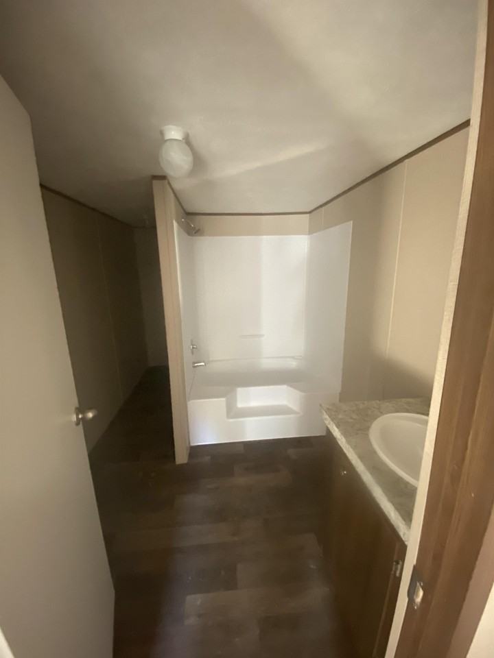 226 Stinson Dr - Photo 2 of 17