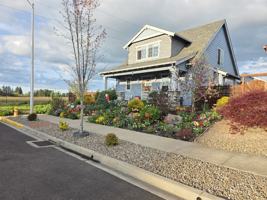 featured image of 3844 Ne Joel St