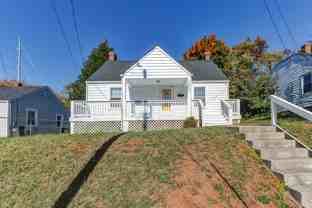2021 Rose Ln - Photo 1 of 1