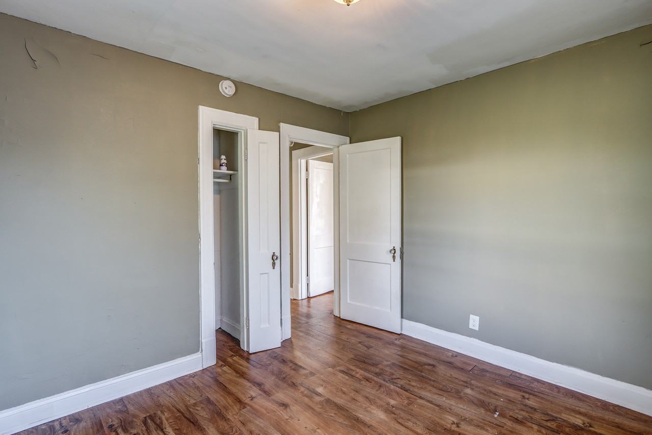 2021 Rose Ln - Photo 5 of 8
