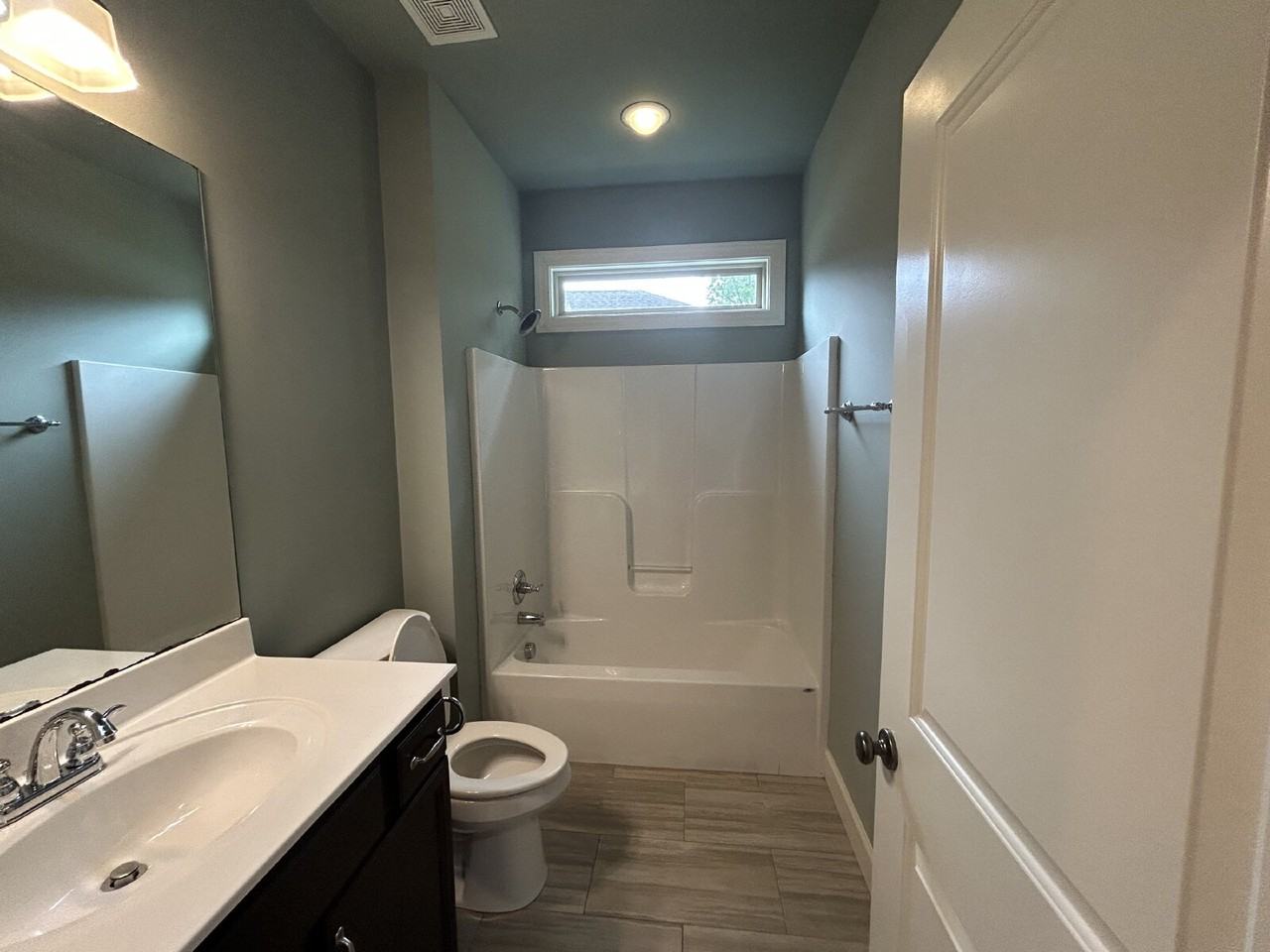 634 Cooper Sq - Photo 7 of 17