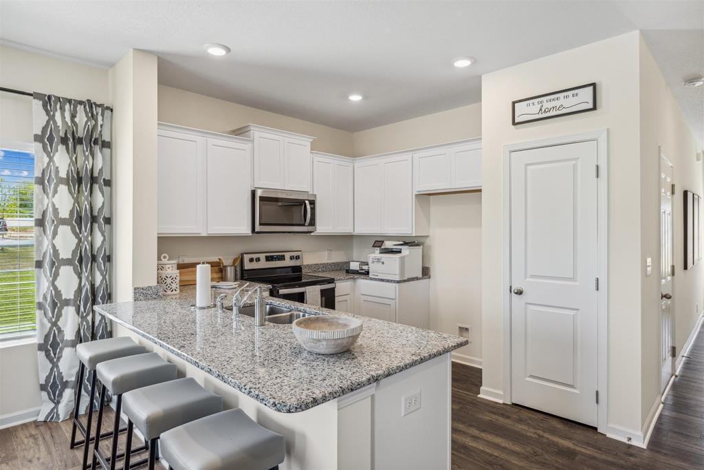 168 Wall St - Photo 4 of 32