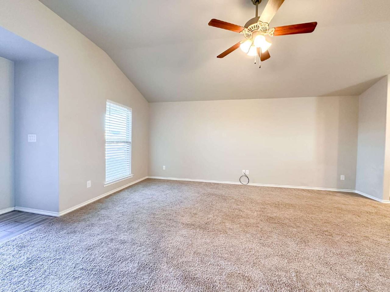 10423 Waverly Ave - Photo 3 of 28