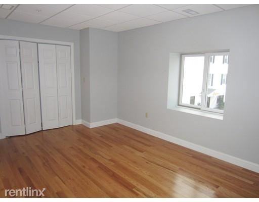 139R Linden St - Photo 3 of 7